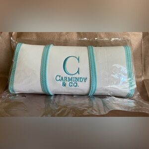 Carmindy & Co. White and Teal makeup case with brushes